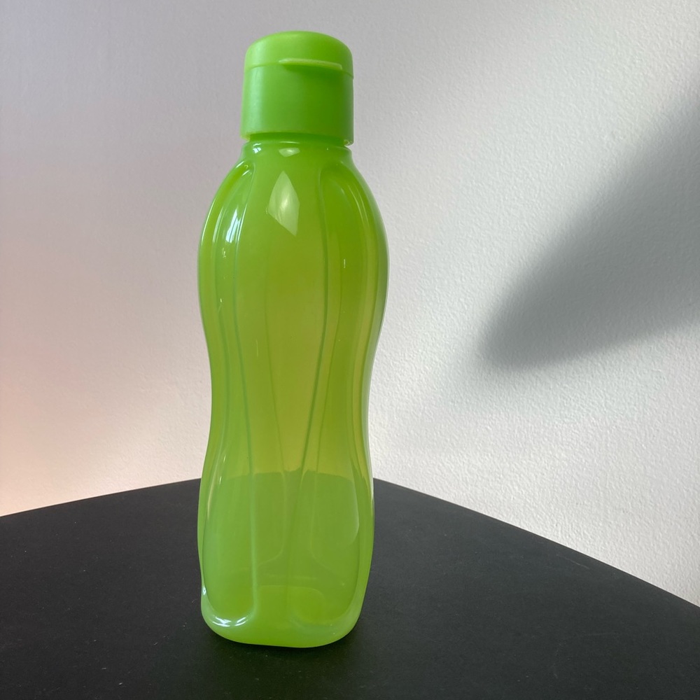 Tupperware 1L water bottle